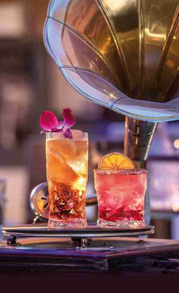 RCR Cristalleria Italiana Funky - DOF - Set of 6 Glass Glasses