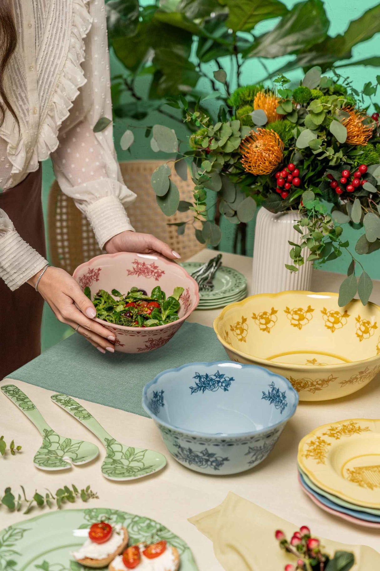 guzzini guzzini vassoio tondo grande melamina josephine d 37 cm table decor giallo polvere ean 8008392398950