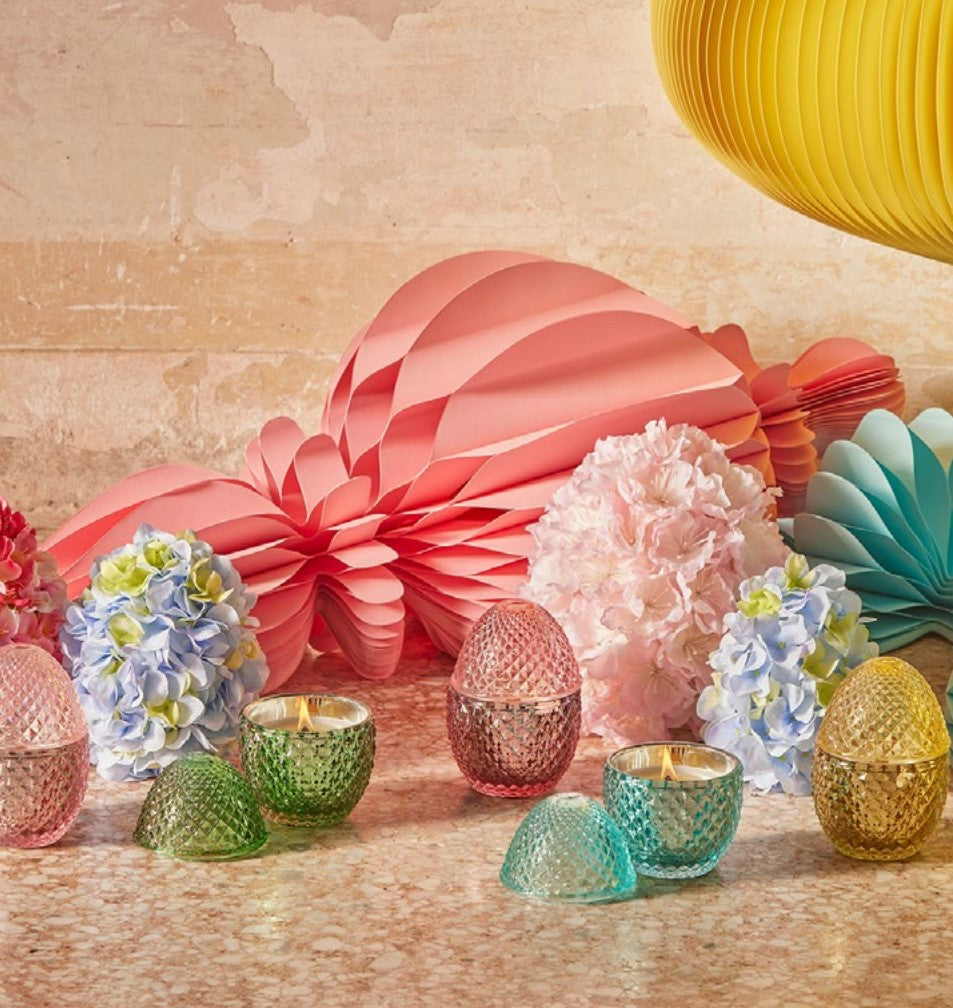 Egg Candle With Perfume H.12 D.8 C4 Peony & Cassis