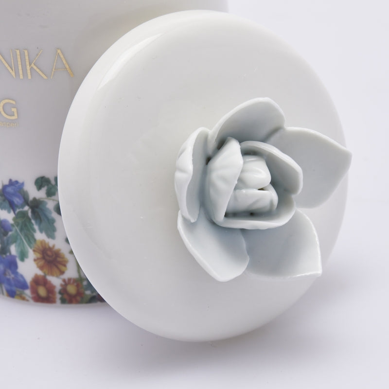 Bougie Botanika EDG Enzo De Gasperi avec Ceram. H 13 cm P 8 cm Thé vert et baies