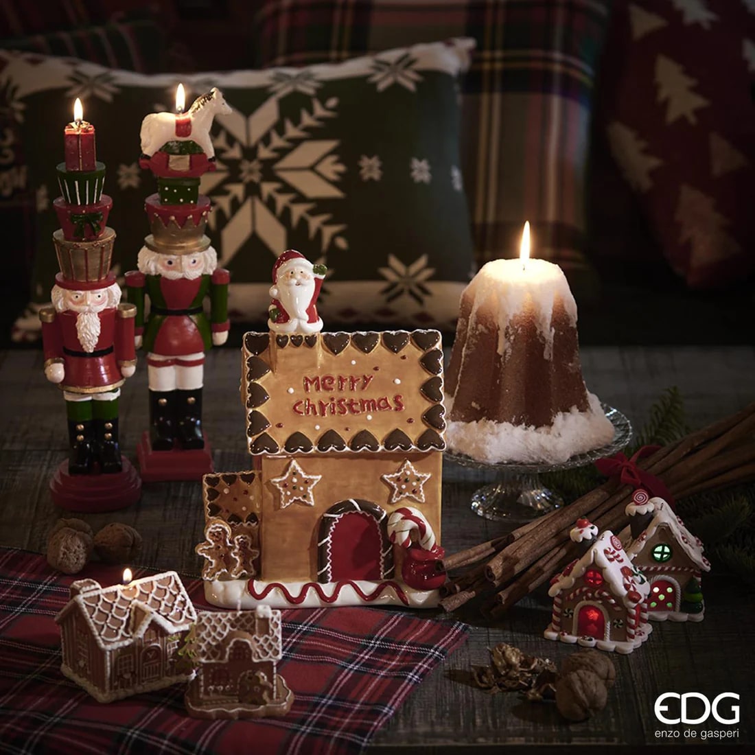 EDG Enzo De Gasperi Bougie De Noël Pandoro H 17 Cm D 15 Cm Camel