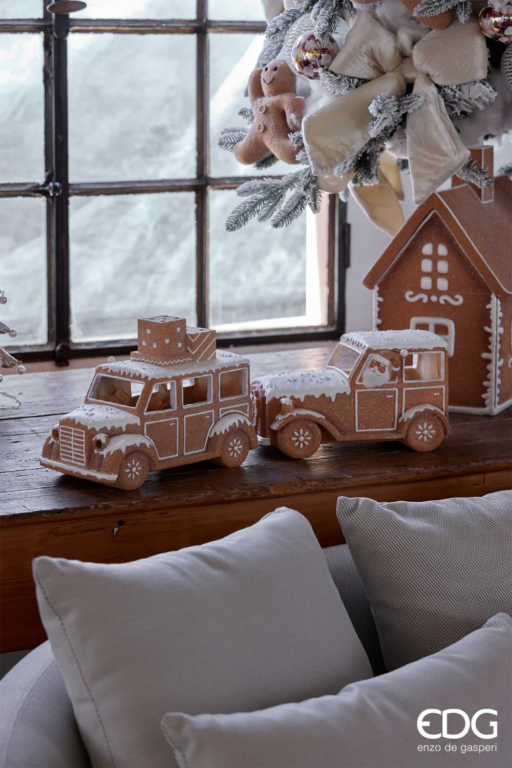 EDG Enzo De Gasperi Christmas Tree Base Pine Marzipan House H 55 Cm 40 x 27 Cm Hazelnut