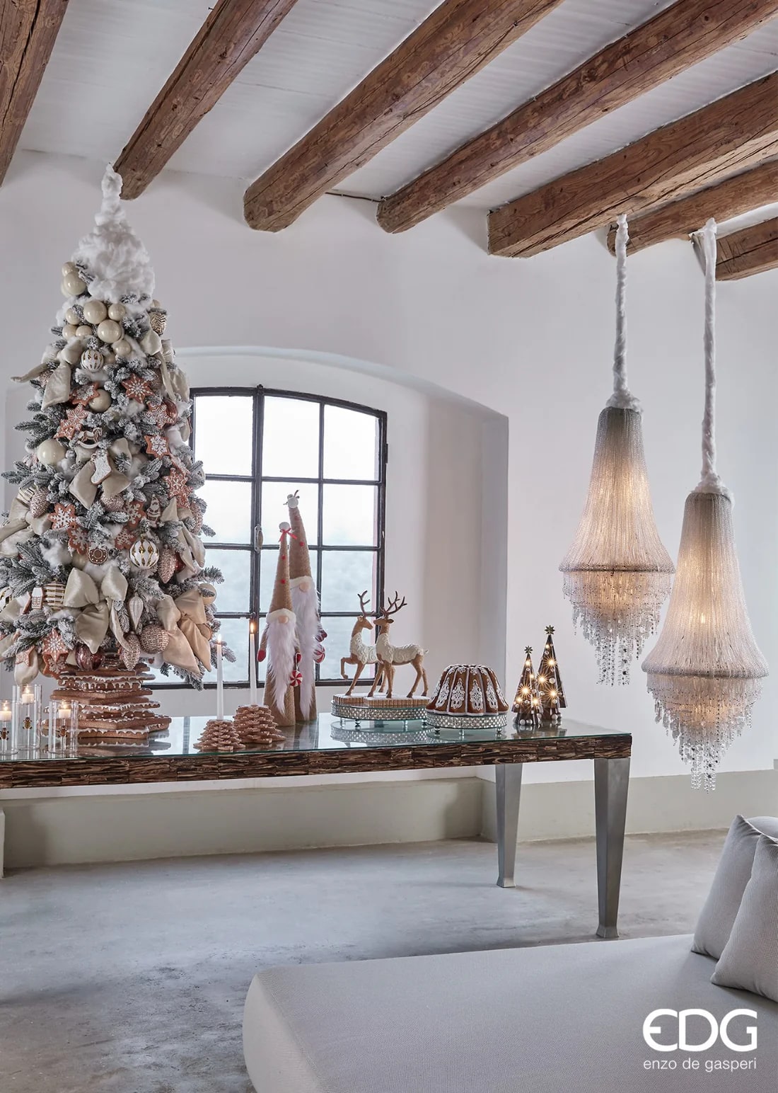 EDG Enzo De Gasperi Base de sapin de Noël Biscuit de pin Massepain H 40 cm P 44 cm Noisette