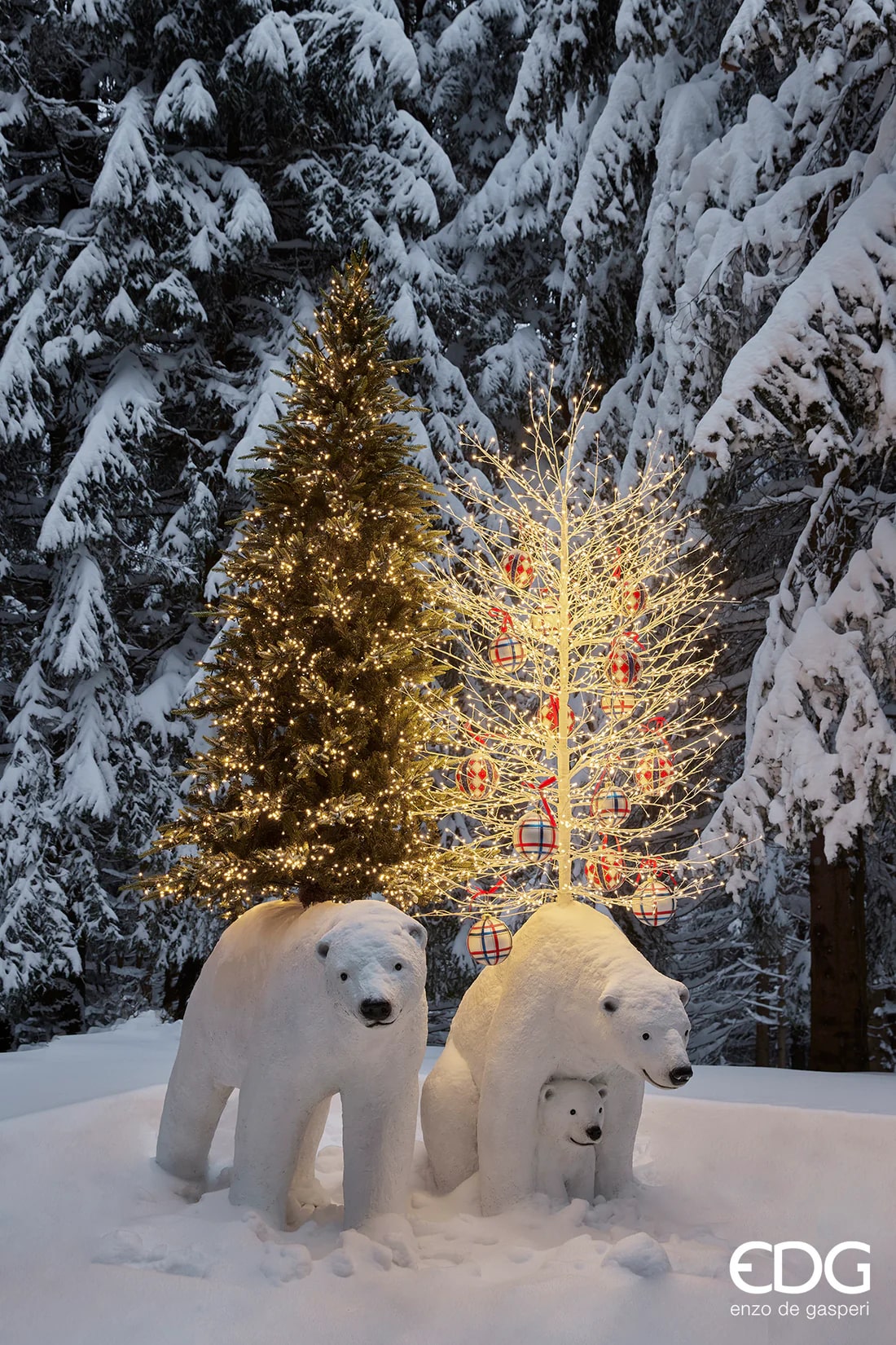 EDG Enzo De Gasperi Noël Hêtre avec socle 2 700 LED H 210 cm P 100 cm Doré