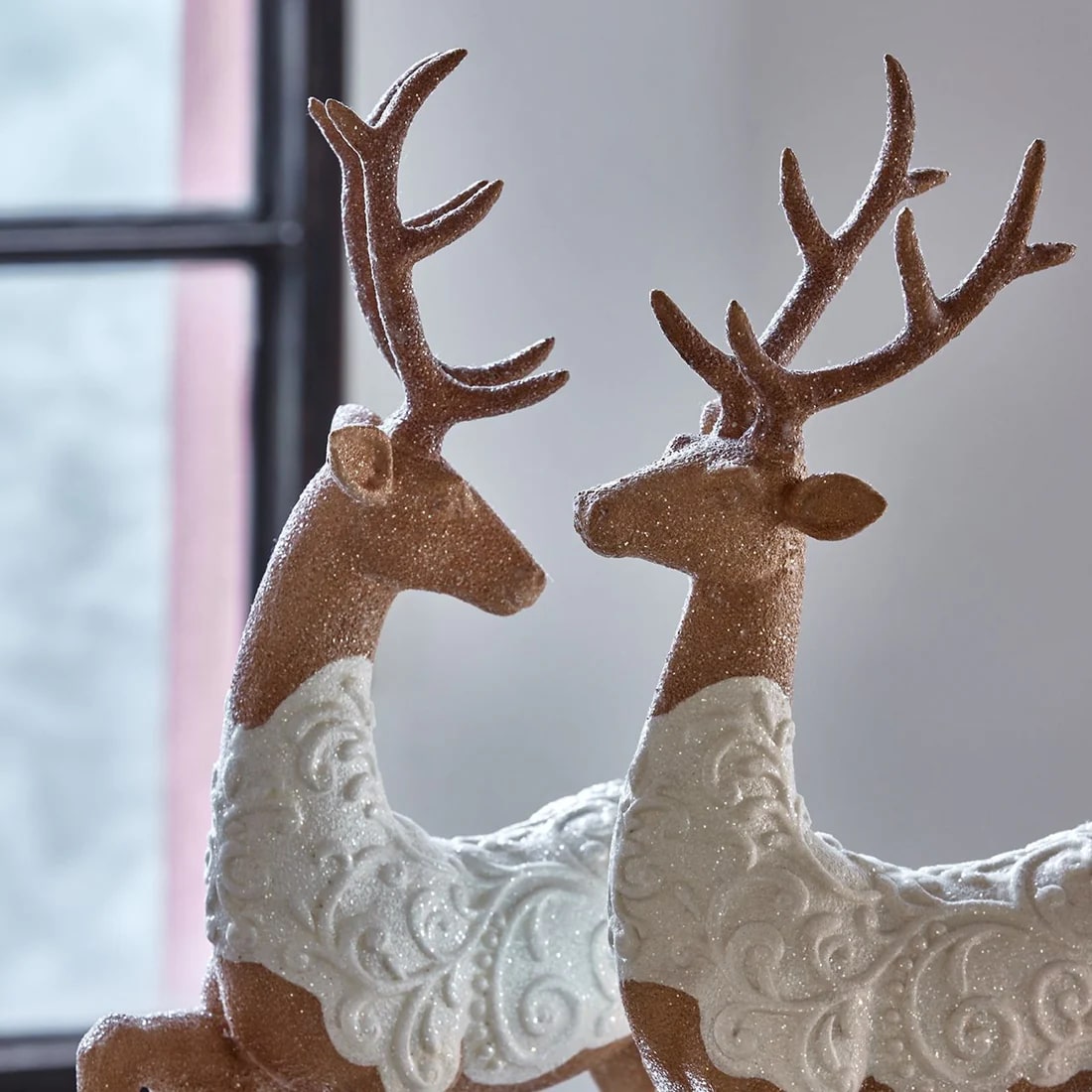EDG Enzo De Gasperi Décoration de Noël Renne Massepain H 44 Cm L 27 cm L 11 Cm Noisette 1 Pc