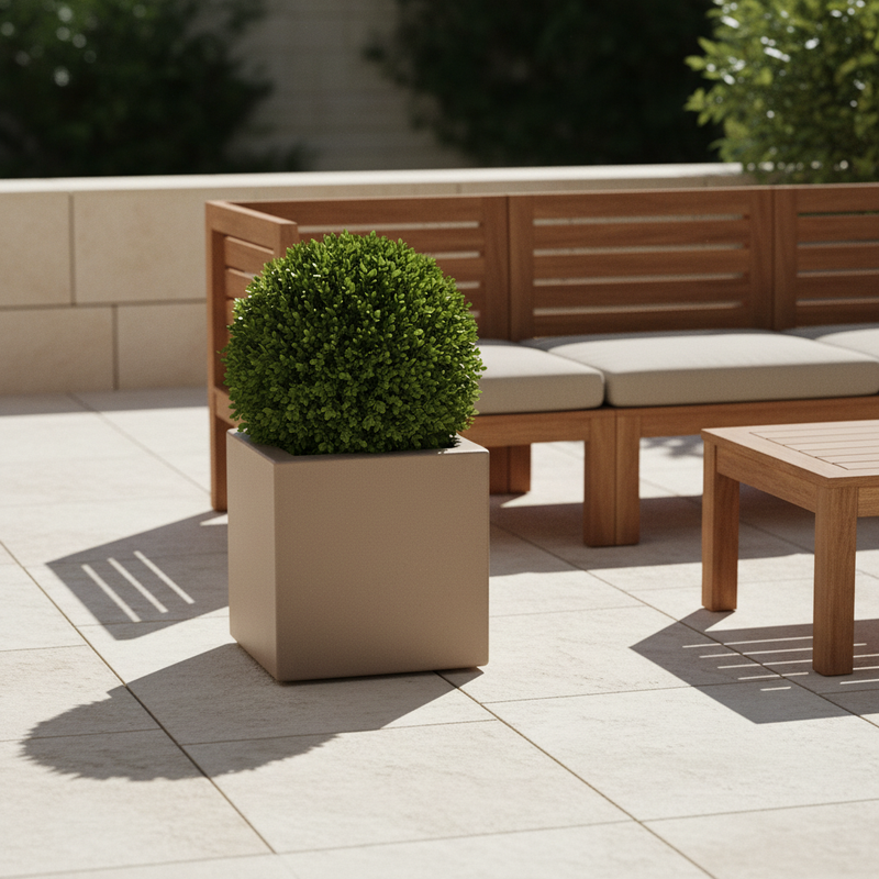 immagine-2-teraplast-schio-cubo-40-cappuccino-vaso-resina-8051560030435