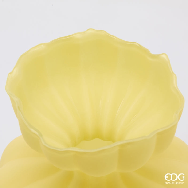 edg enzo de gasperi edg enzo de gasperi vaso flow sinuoso h 32 cm d 26 cm waterproof vetro satinato giallo ean 8059824630674