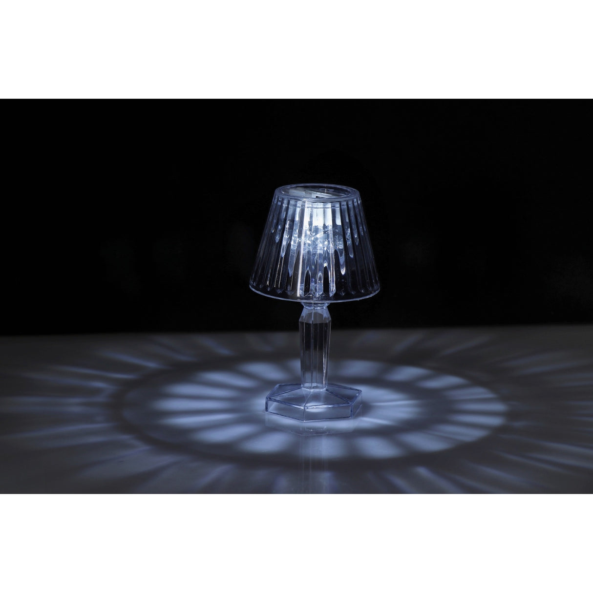 regalo italiano regalo italiano mini lampada da tavola maryl ass d 7 cm h 12 cm e 12 bomboniera 1 pz ean 8057586006331