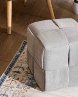 Pouf Dimo Brady en Velours à Côtes Tressé, Gris Clair