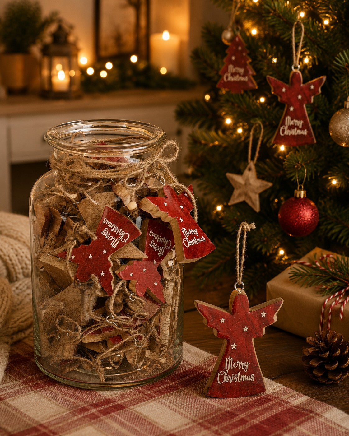 Bizzotto Pendaglio Evelyn Angelo Rosso con Vaso Decorazione per Albero di Natale 1 Pz