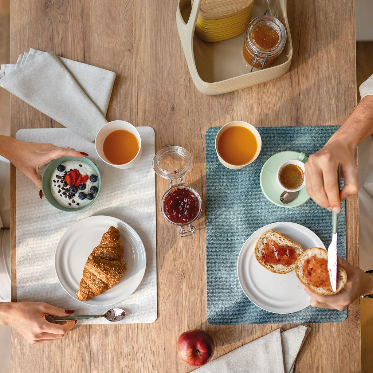 guzzini guzzini tovaglietta double face fiber 43 x 30 cm bianco latte ean 8008392357230