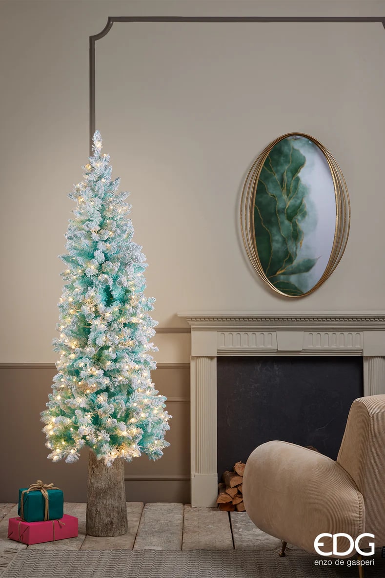 Sapin de Noël en pin sucré enneigé avec 360 LED H 180 cm P 71 cm Tiffany - OFFRE DERNIÈRE PIÈCE