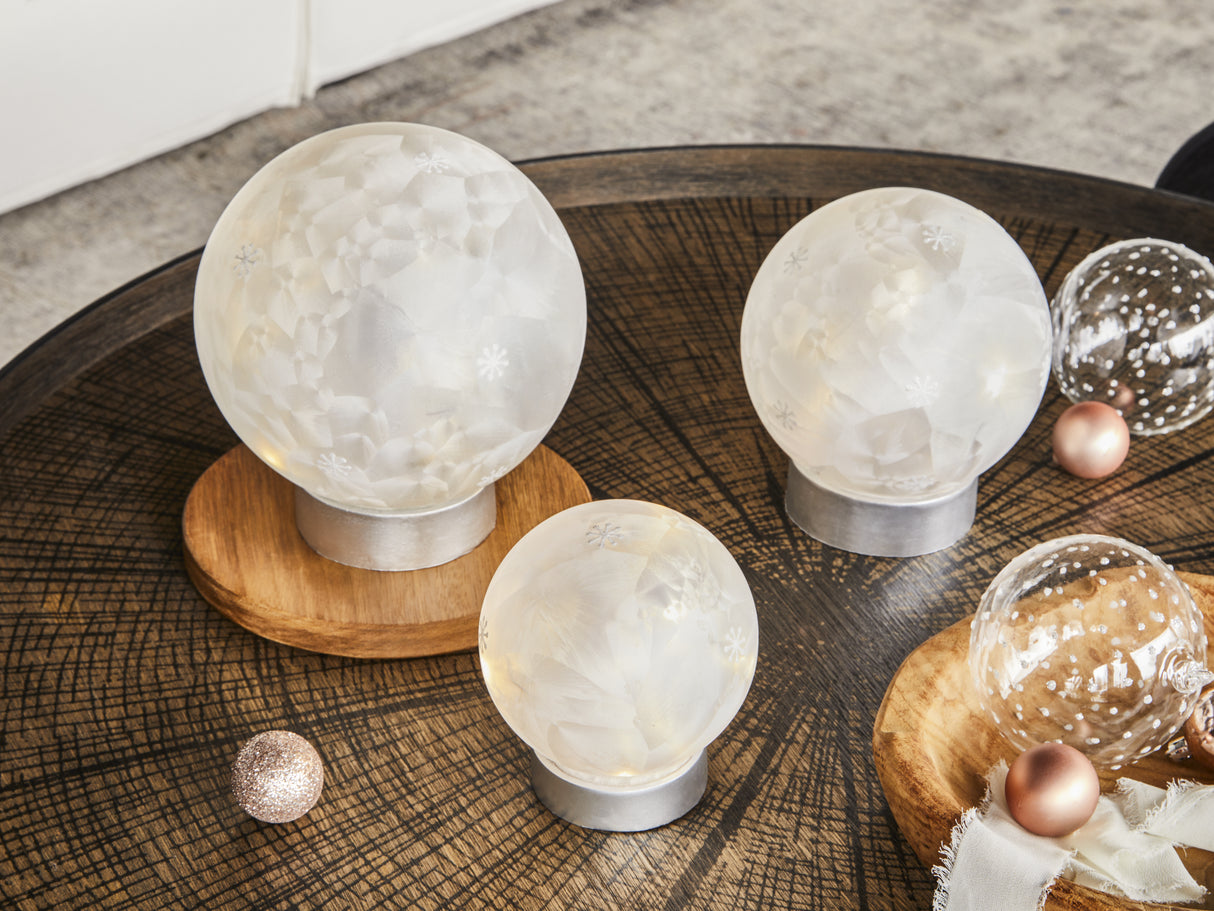 tognana tognana sfera natale con led d 18 cm christmas white vetro bianco ean 8056444359411