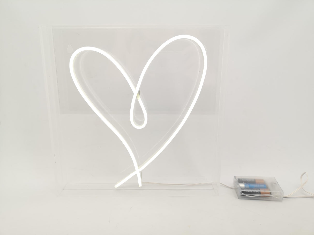 Coeur LED stylisé dans une boîte en acrylique 