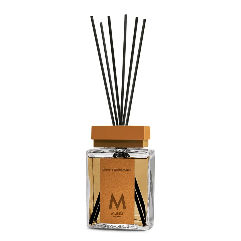 Diffuseur de parfum d'ambiance Muhà Luxe avec bâtonnets Cèdre et Bergamote 200 ml
