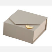 L'Arcolaio Boîte lisse porte-dragées 9 x 9 x 4 Cm Boîte à dragées taupe 1 pièce