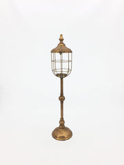 Boîte en osier simple lanterne bougeoir D 17,5 cm H 81 cm doré