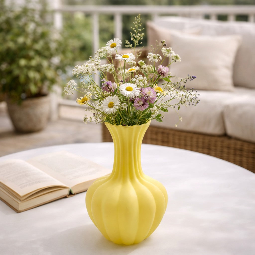 edg enzo de gasperi edg enzo de gasperi vaso flow sinuoso h 31 cm d 17 cm waterproof vetro satinato giallo ean 8059824630513