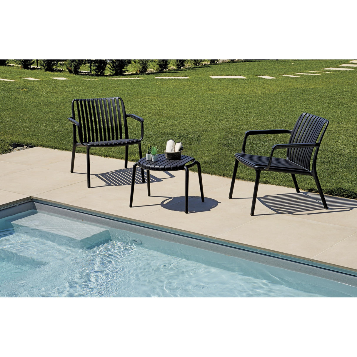 moia greenwood moia greenwood tavolino balcony set valencia in resina antracite tavolino in polipropilene con fibra di vetro design outdoor ean 8013054838149