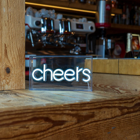 wd lifestyle wd lifestyle insegna neon con cornice in plexiglass 23 x 13 cm decoro cheers ean 8053300576395