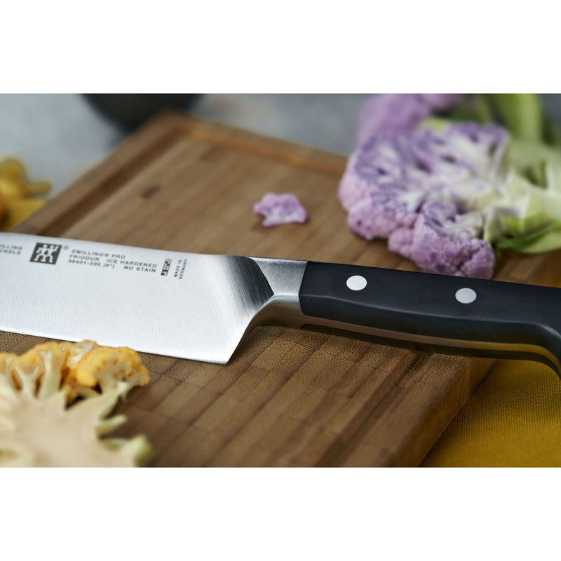 immagine-2-zwilling-coltello-cuoco-professionale-20-cm-acciaio-ean-4009839257148