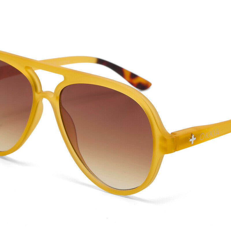 okkia okkia occhiale da sole premontato a forma di goccia mod alessio soft touch giallo lenti brown ean 8056211375415