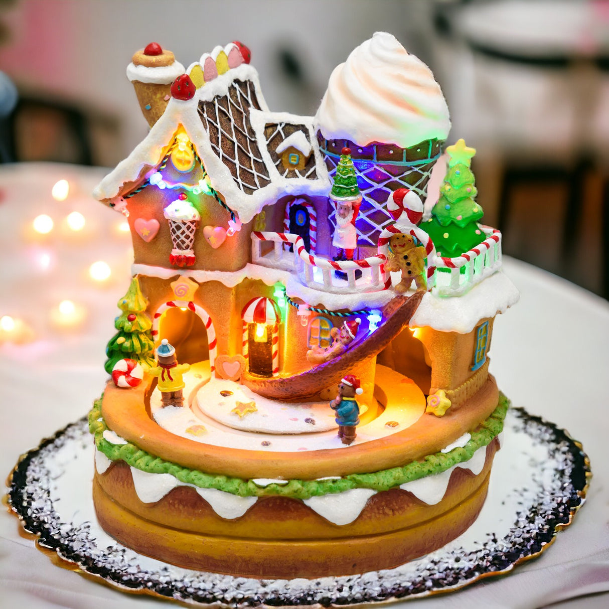 immagine-5-lotti-villaggio-casa-di-marzapane-ginger-bread-house-led-h-21-cm-rotante-musica-ean-8024199076648