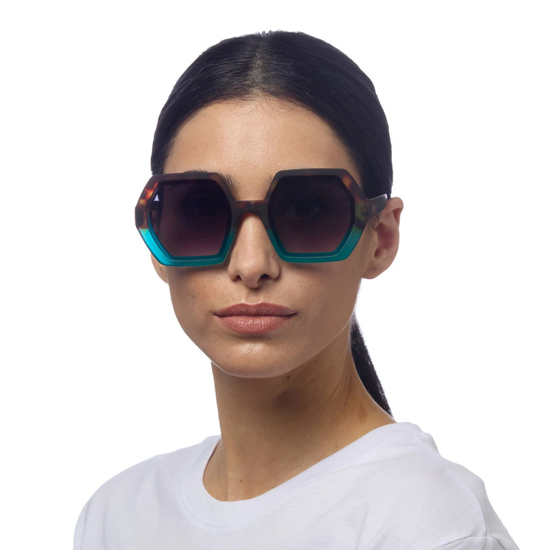 okkia okkia occhiale da sole premontato esagonale mod emma havana blue ean 8055773198036