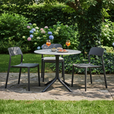 Scena 4 – Giardino aperitivo