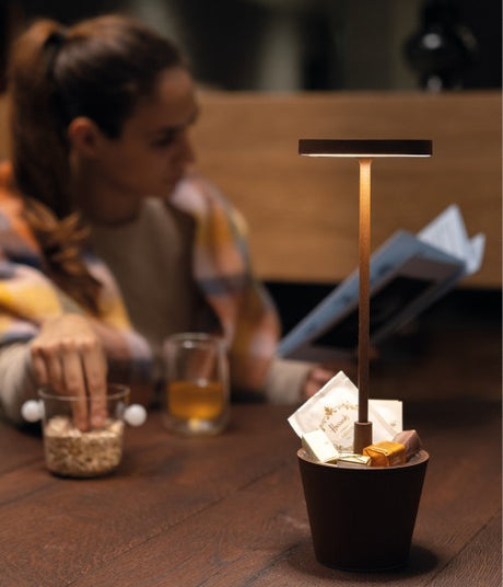 immagine-2-zafferano-poldina-reverso-corten-lampada-da-tavolo-a-led-h35cm